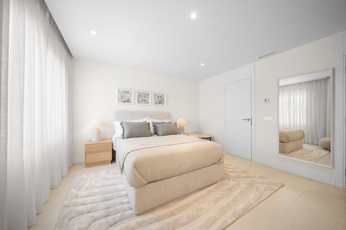 Image No.26-3 Bed Townhouse for sale