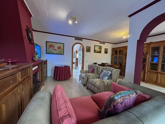 Image No.5-5 Bed Townhouse for sale