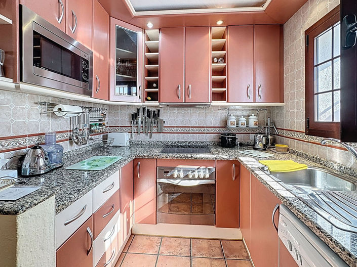 Image No.7-3 Bed Townhouse for sale