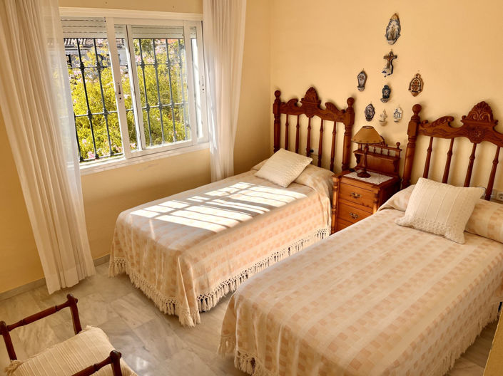 Image No.9-3 Bed Townhouse for sale