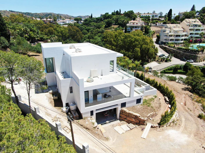 Image No.4-4 Bed Villa for sale