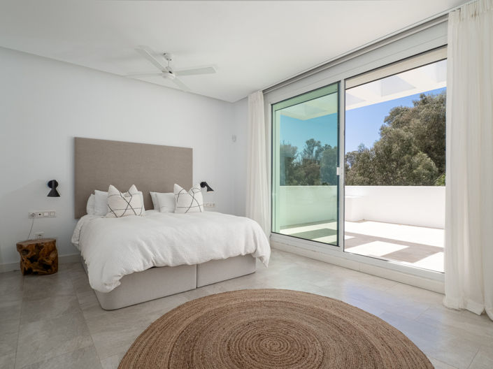 Image No.17-4 Bed Villa for sale