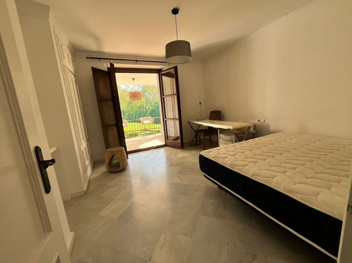 Image No.11-5 Bed Villa for sale