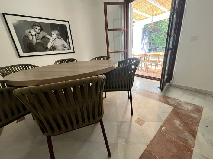 Image No.8-5 Bed Villa for sale