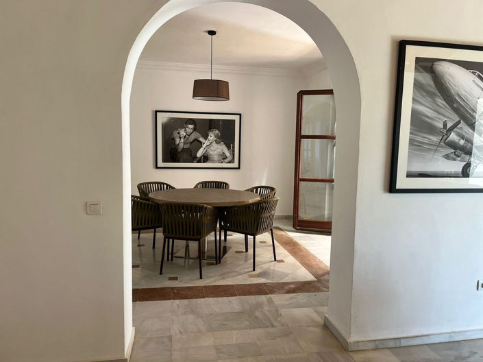 Image No.9-5 Bed Villa for sale