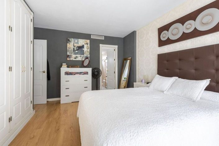 Image No.7-3 Bed Townhouse for sale