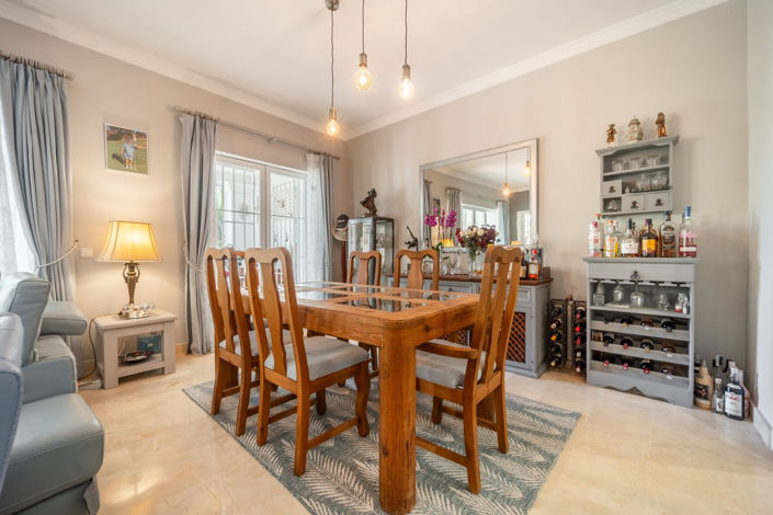 Image No.8-3 Bed Townhouse for sale