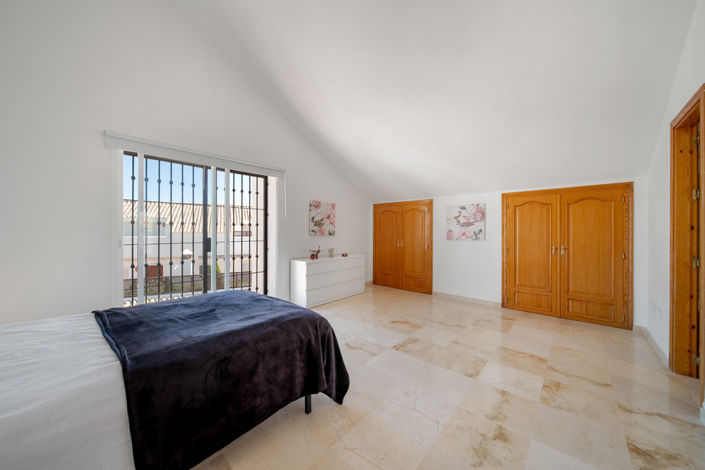 Image No.9-3 Bed Penthouse for sale