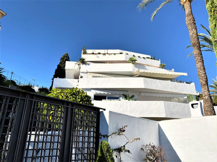 Image No.1-3 Bed Apartment for sale