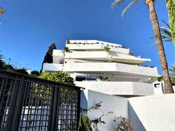 3 Bed Apartment for sale