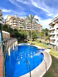 pxrct0udub87-aa4cc561180b369757c0bb4af9886cd3