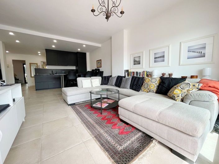 Image No.4-3 Bed Apartment for sale