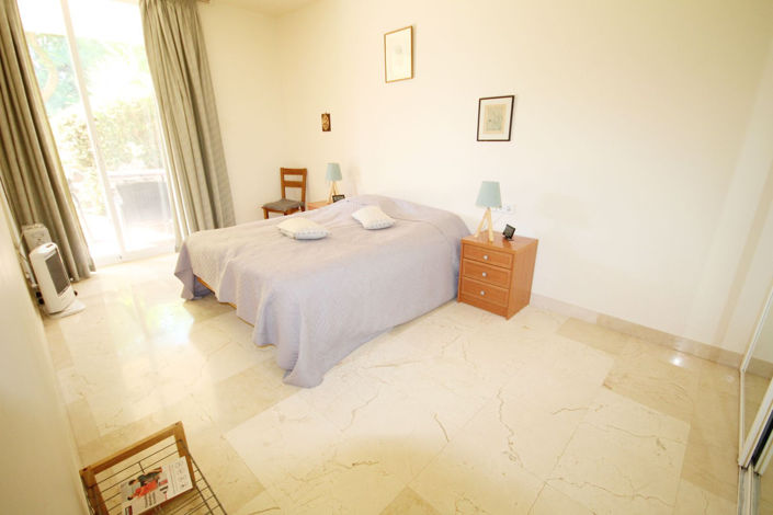 Image No.15-2 Bed Apartment for sale