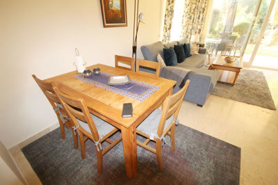 qzq76un0j4h9-467d0cee5b725f3ef65f102a0c2e69c0