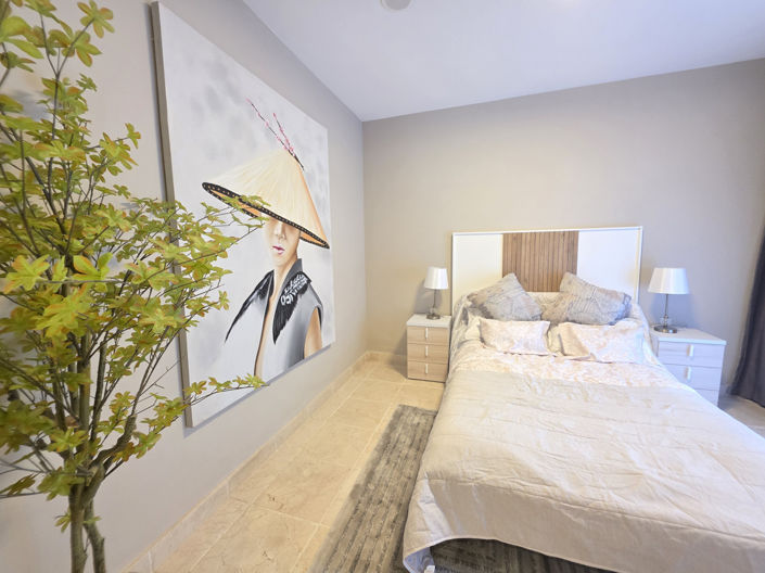 Image No.11-3 Bed Apartment for sale