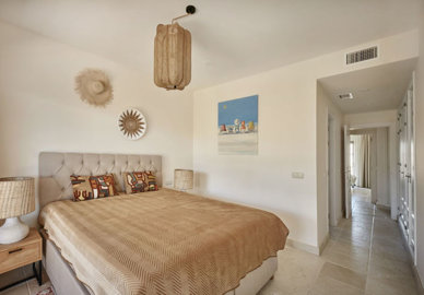 64t2lhzyq3q11-20939a0134ad724a8cb2a801094d15a