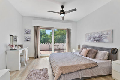 yuyparduu4-c23c0f86247804fa50226aecd8b0b2c8