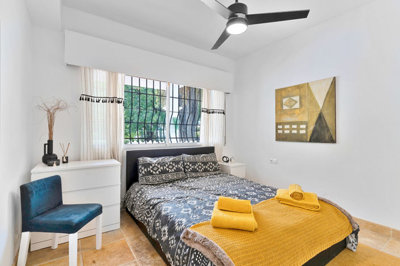 euaqeebwstc11-20939a0134ad724a8cb2a801094d15a