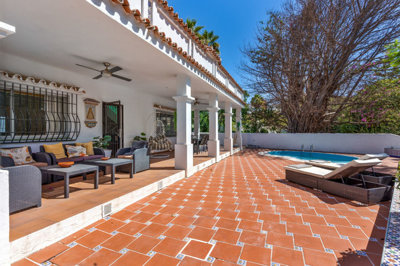 5 Bed Villa for sale