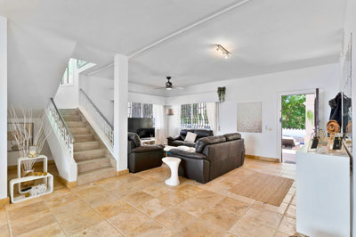 yfd6iisx7wc9-467d0cee5b725f3ef65f102a0c2e69c0