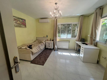 siophwzi1yr28-ef19a2c59920e2e087cd278a51b6dbf