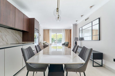 6voffzkq1xw4-c23c0f86247804fa50226aecd8b0b2c8