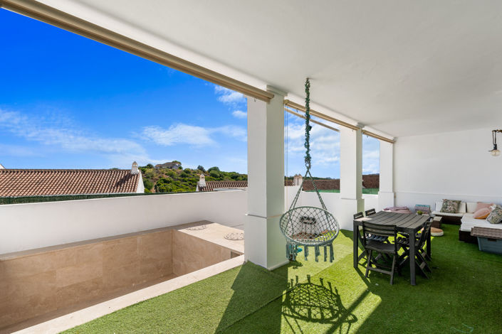 Image No.5-2 Bed Townhouse for sale