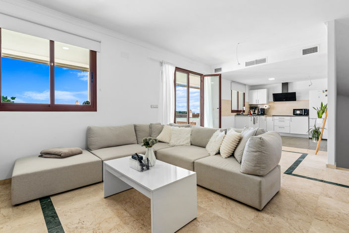 Image No.6-2 Bed Townhouse for sale