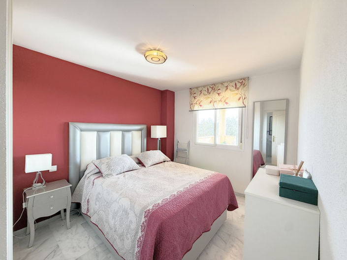 Image No.11-3 Bed Apartment for sale