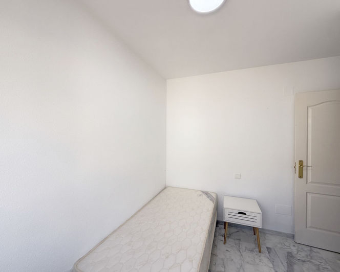 Image No.16-3 Bed Apartment for sale