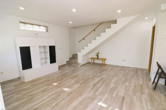 Image No.8-2 Bed Duplex for sale