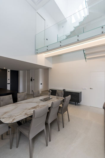 Image No.10-4 Bed Townhouse for sale