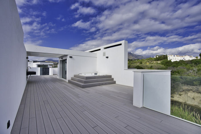 Image No.4-4 Bed Townhouse for sale