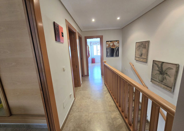 Image No.7-3 Bed Townhouse for sale