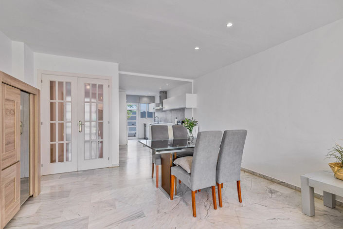 Image No.7-5 Bed Townhouse for sale