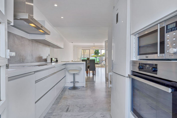 Image No.8-5 Bed Townhouse for sale