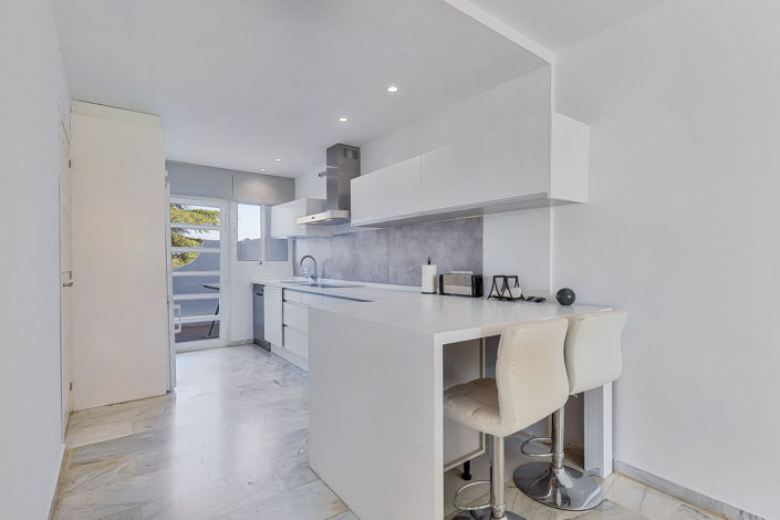 Image No.9-5 Bed Townhouse for sale