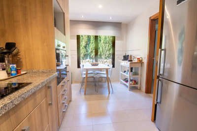 64zo3zr1eqe8-e64a9055bba3e77ac8aca3b893cdf826