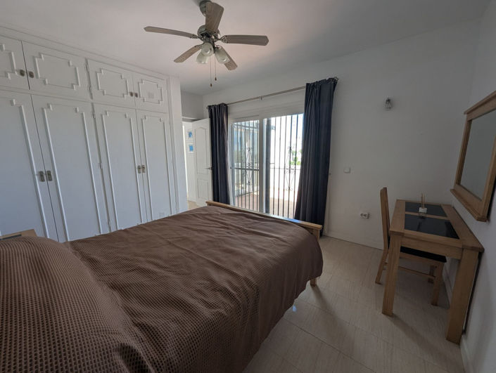 Image No.16-3 Bed Townhouse for sale