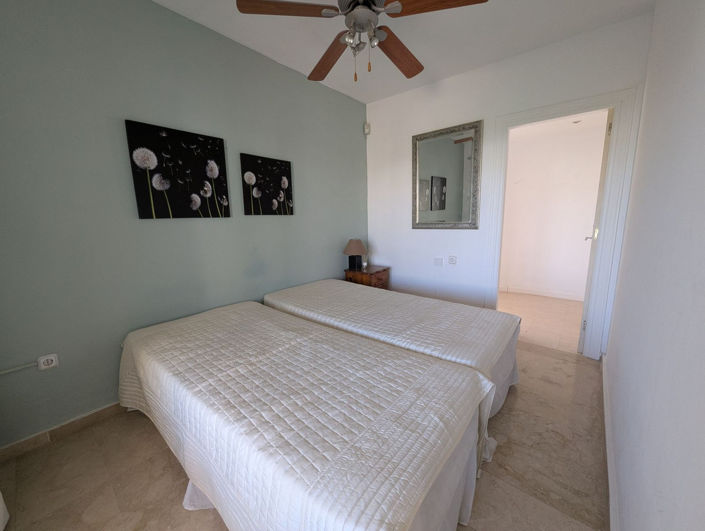 Image No.19-3 Bed Townhouse for sale