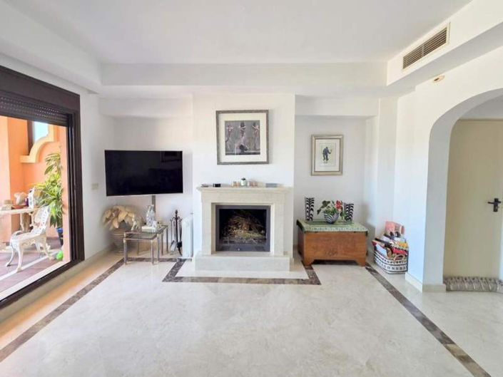 Image No.3-3 Bed Townhouse for sale