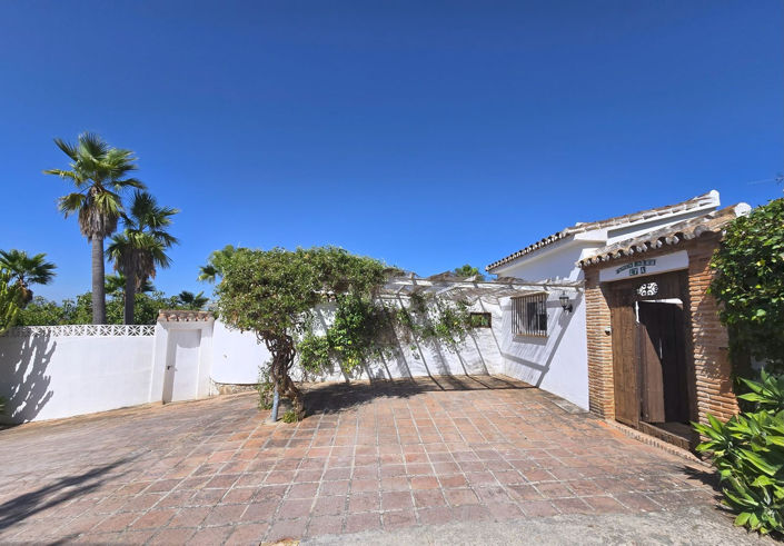 Image No.1-6 Bed Finca for sale