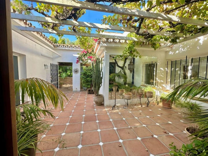 Image No.23-6 Bed Finca for sale