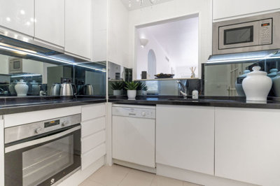 6jjpp8d8vl15-11d12f2f454f2f5e9b981fdd8b901d51