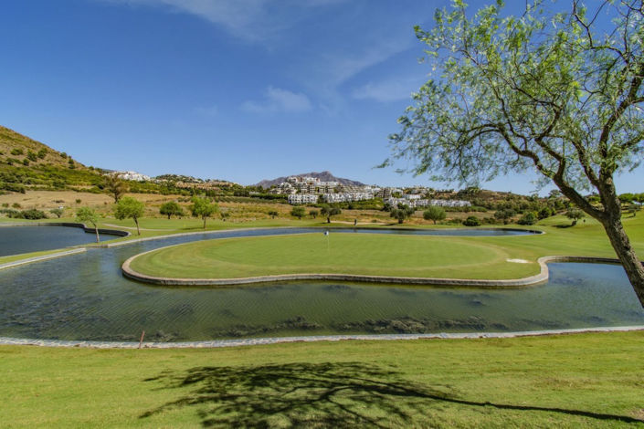 Image No.8-2 Bed Apartment for sale