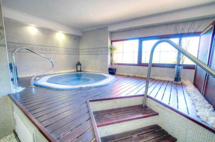 Image No.17-2 Bed Apartment for sale