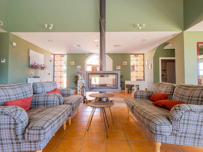 Image No.20-2 Bed Apartment for sale