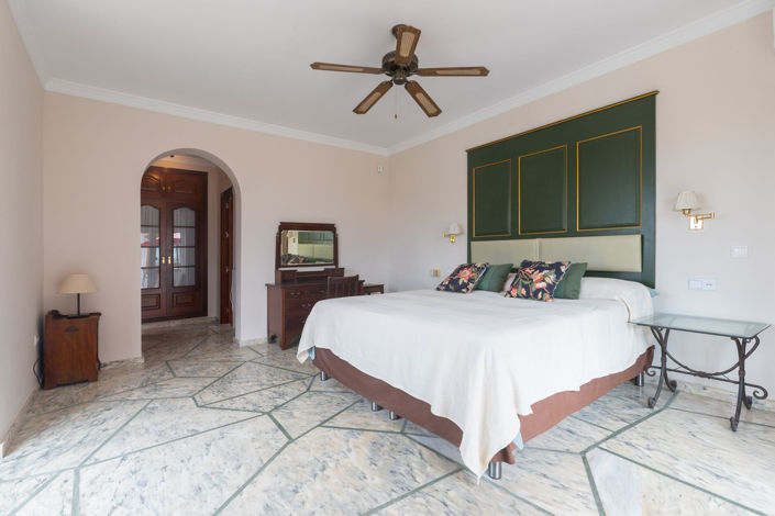 Image No.14-3 Bed Villa for sale