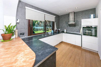 nnobd62sij16-ec67b526875bf0124b6ce4328a754439