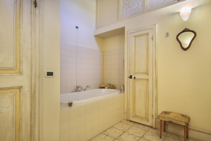 Image No.21-3 Bed Apartment for sale